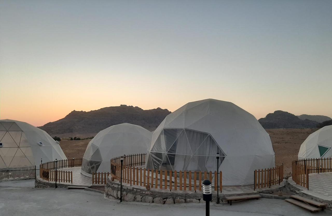 The Rock Camp Petra Hotel Wadi Musa Bagian luar foto
