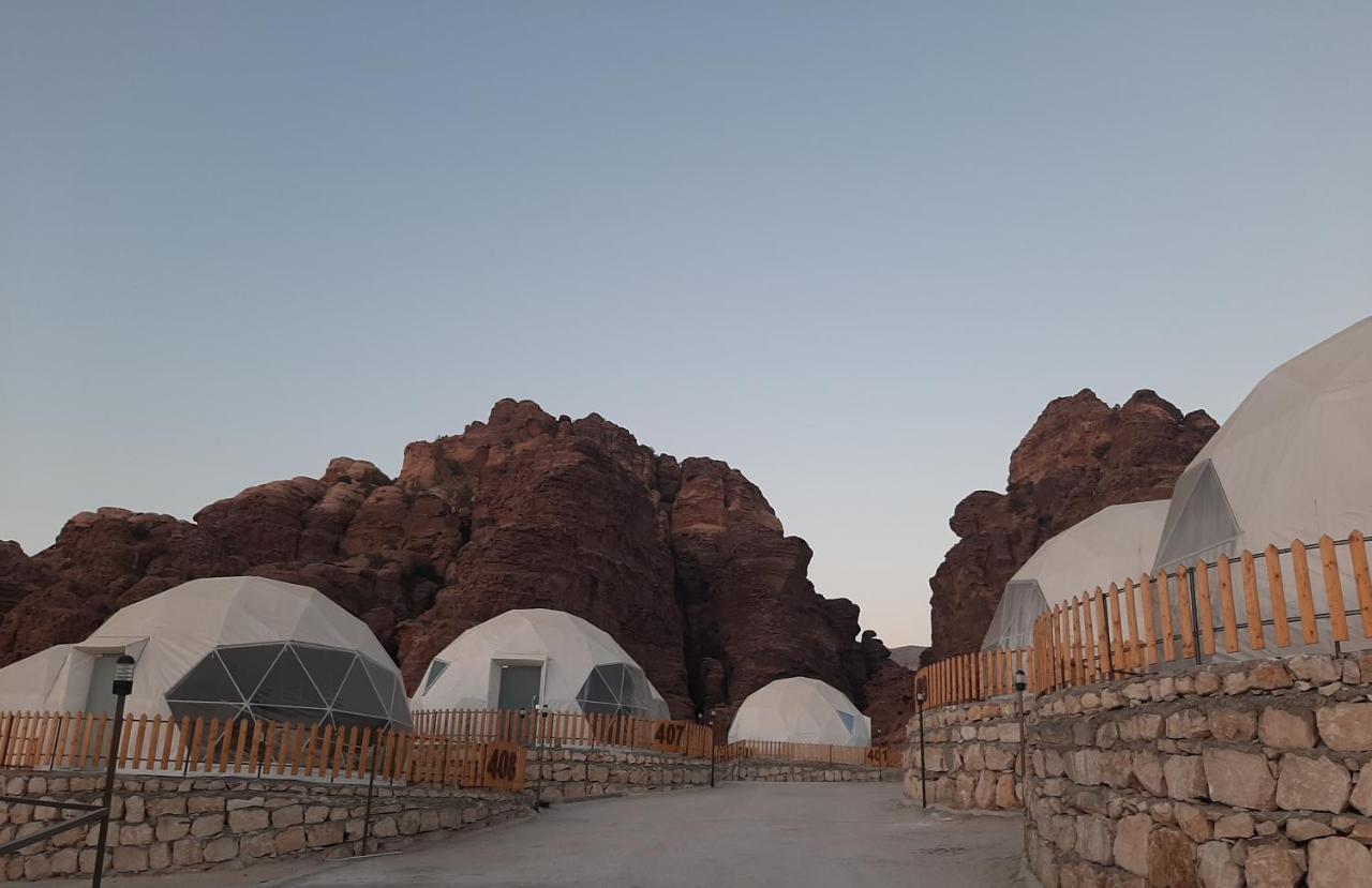 The Rock Camp Petra Hotel Wadi Musa Bagian luar foto