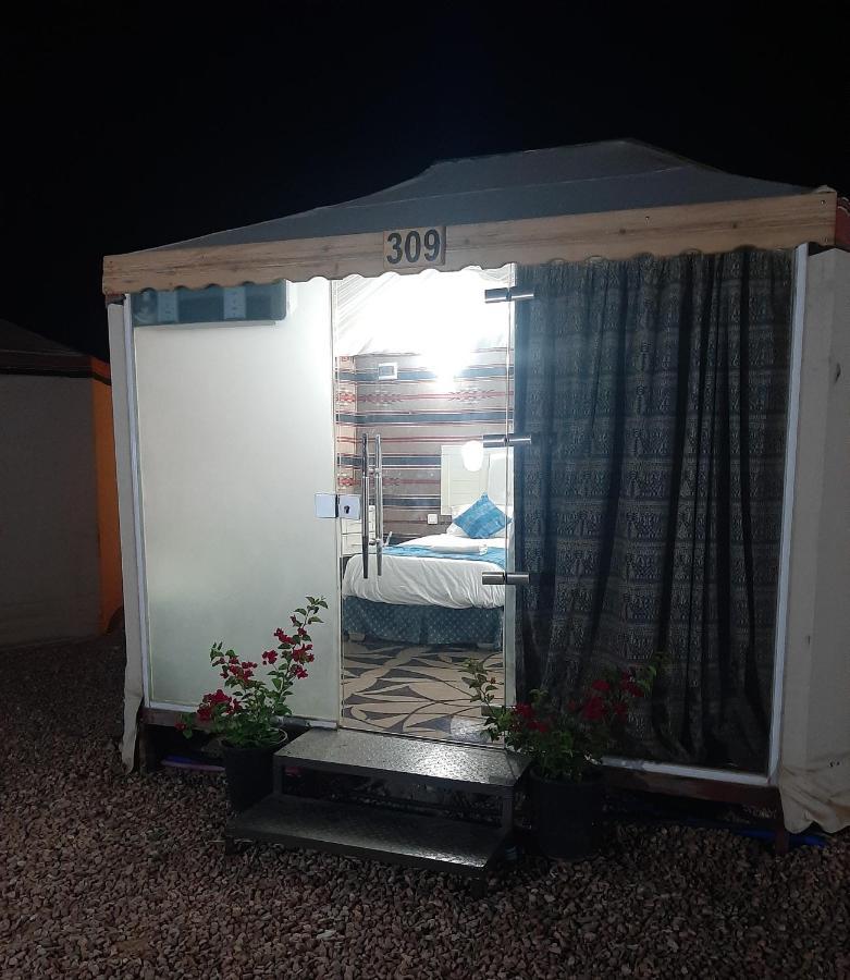 The Rock Camp Petra Hotel Wadi Musa Bagian luar foto