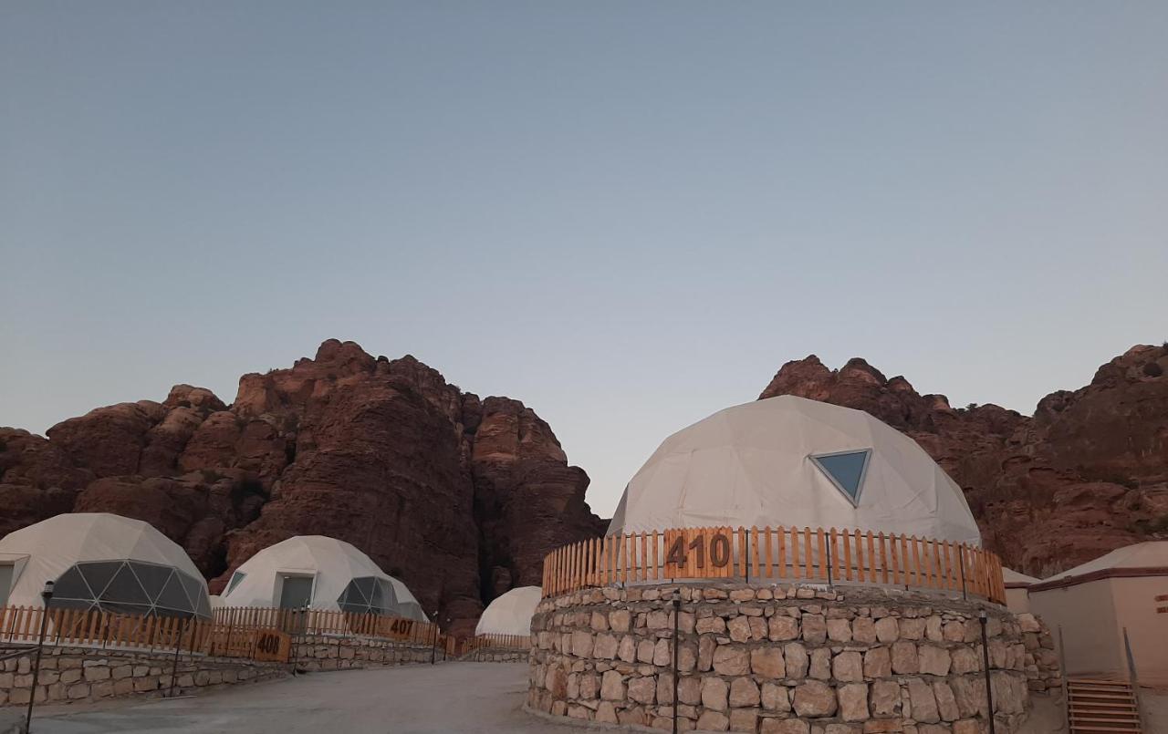 The Rock Camp Petra Hotel Wadi Musa Bagian luar foto