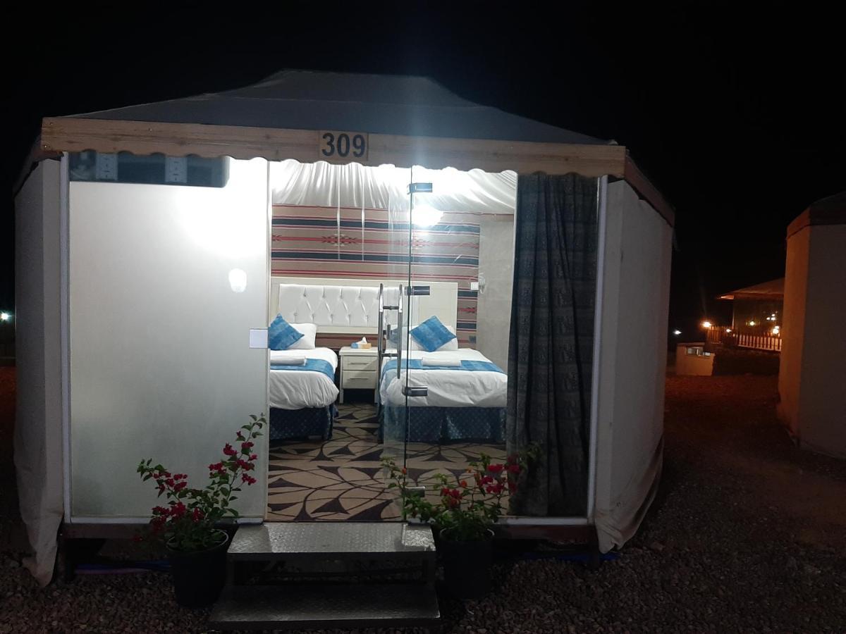 The Rock Camp Petra Hotel Wadi Musa Bagian luar foto