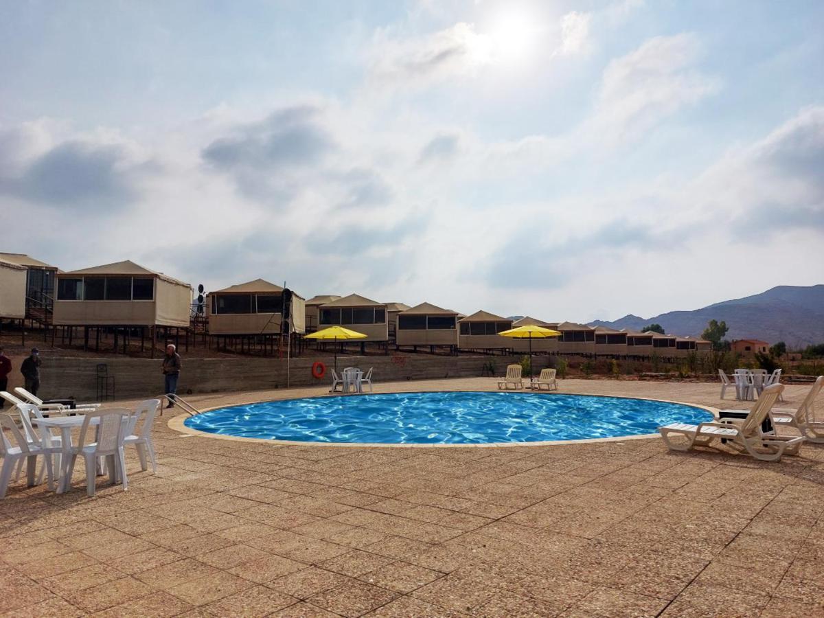 The Rock Camp Petra Hotel Wadi Musa Bagian luar foto