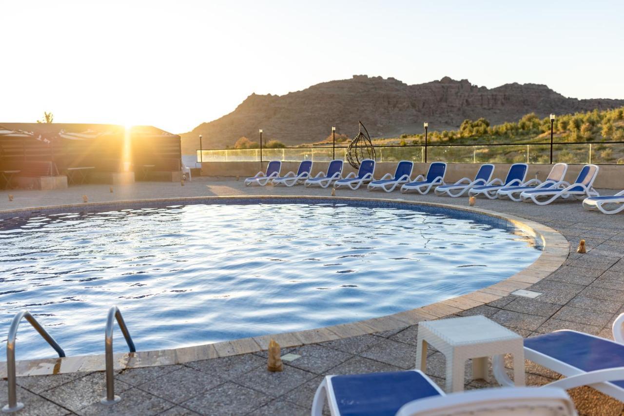 The Rock Camp Petra Hotel Wadi Musa Bagian luar foto