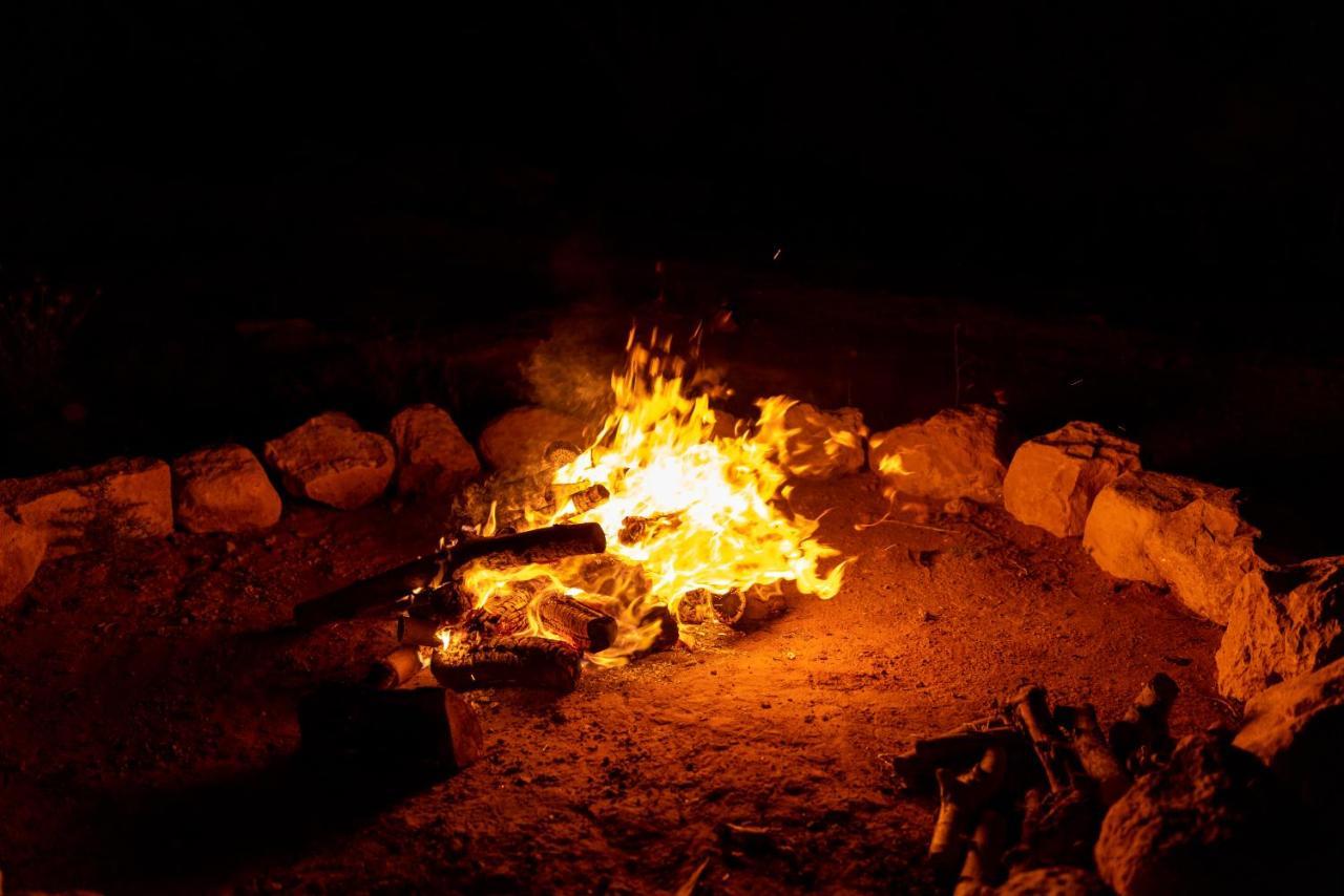The Rock Camp Petra Hotel Wadi Musa Bagian luar foto